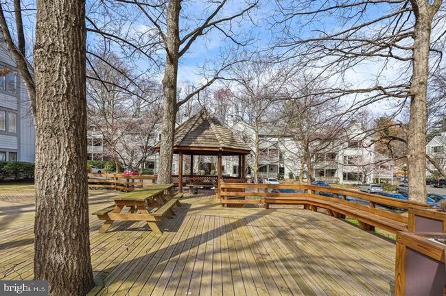 Building Photo - 2222 Hunters Run Dr