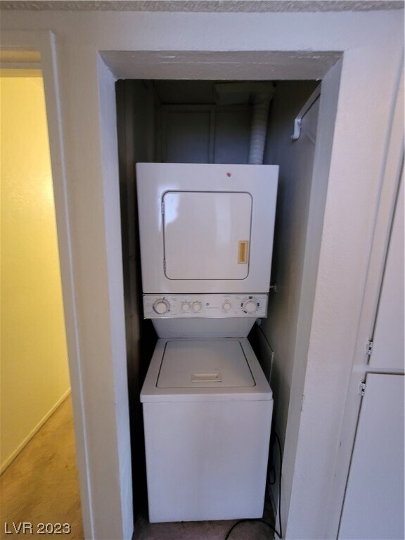 Building Photo - 241 Misty Isle Ln