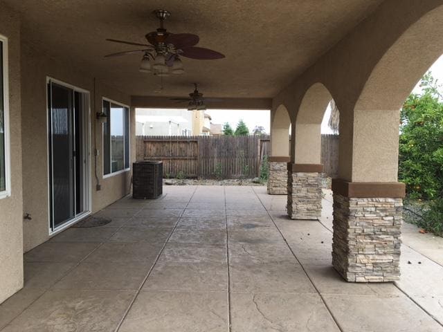 Building Photo - 738 Chandon Dr