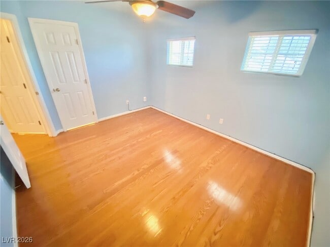 Building Photo - 8412 Bay Crest Dr