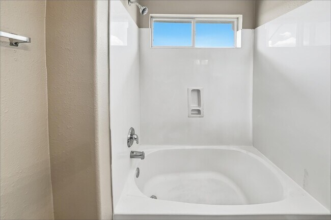 Building Photo - 12702 Rio Quatro Dr