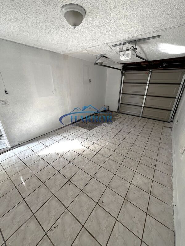 Building Photo - 3659 W El Segundo Blvd