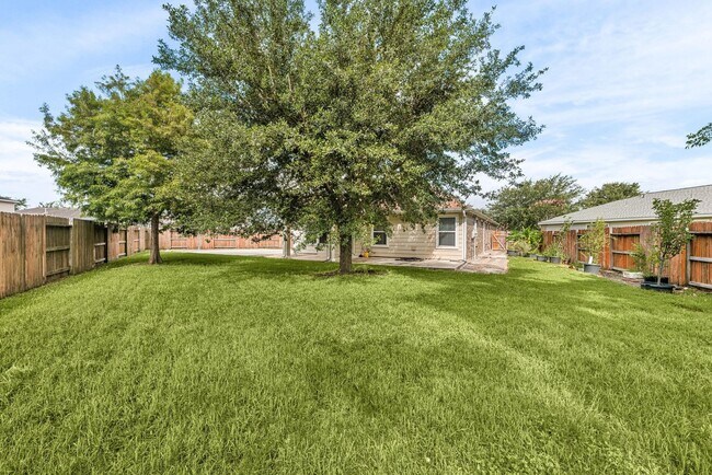 Building Photo - 15906 Arapaho Bend Ln