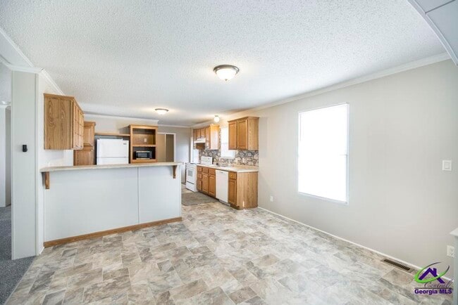 Building Photo - 158 Emerald Blvd