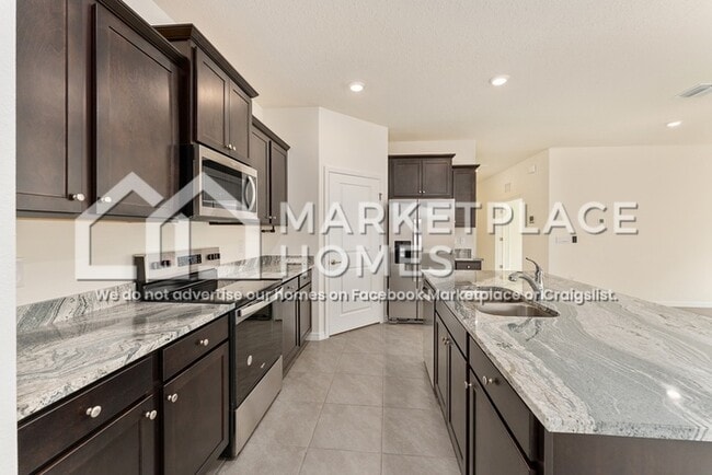 Building Photo - 4170 NW 48th Ter Rd