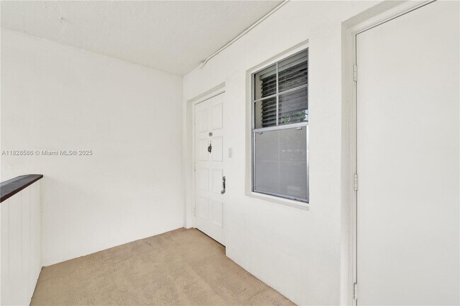 Building Photo - 3200 N Course Ln