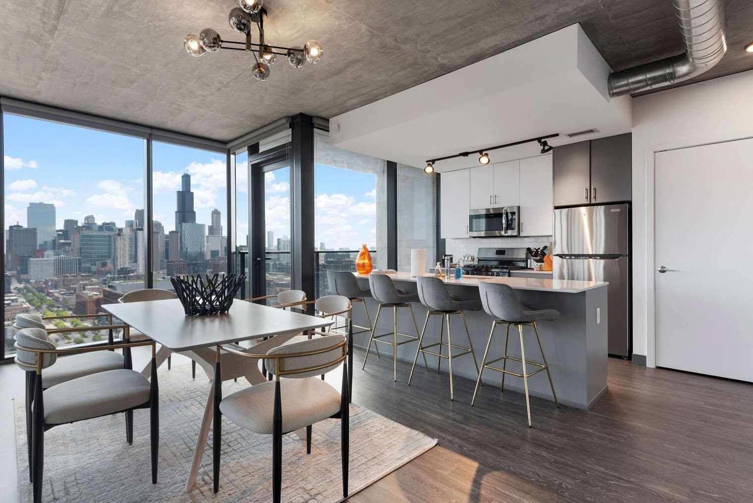 Building Photo - 1314 W Randolph St