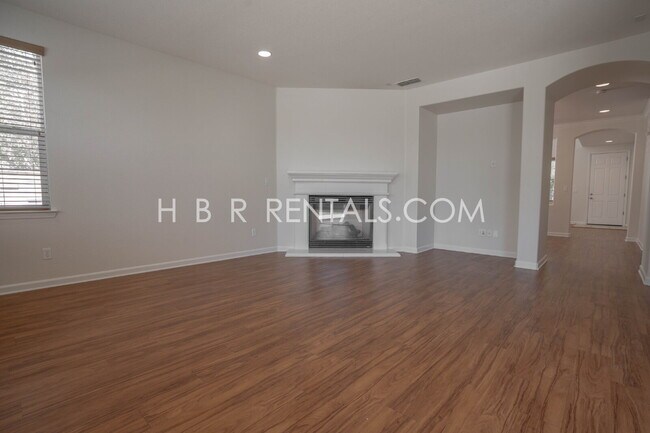 Building Photo - 521 S Altura Ct