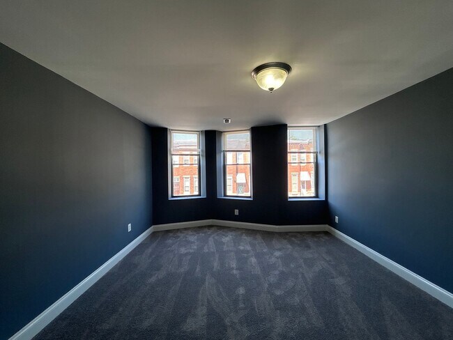 Building Photo - Baltimore - 4 Bedrooms and 2.5 baths Available!
