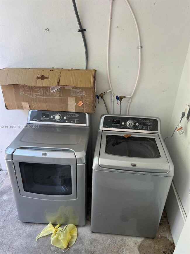 Building Photo - 7714 NW 5th Ave