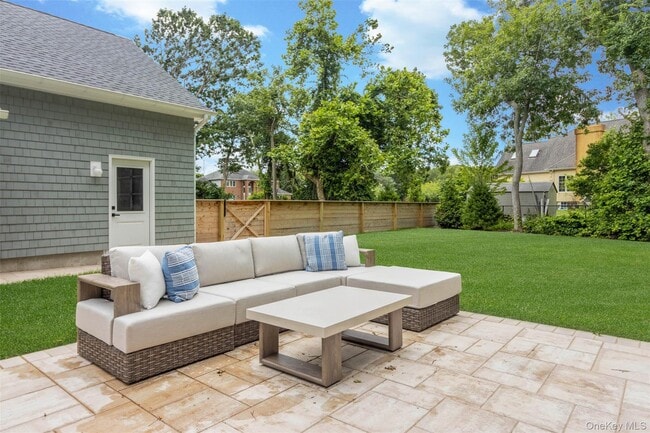 Building Photo - 1745 Stars Rd