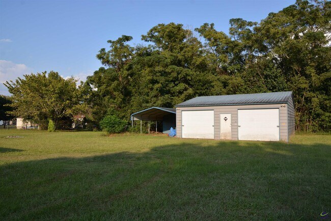 Building Photo - 111 Brighton Dr