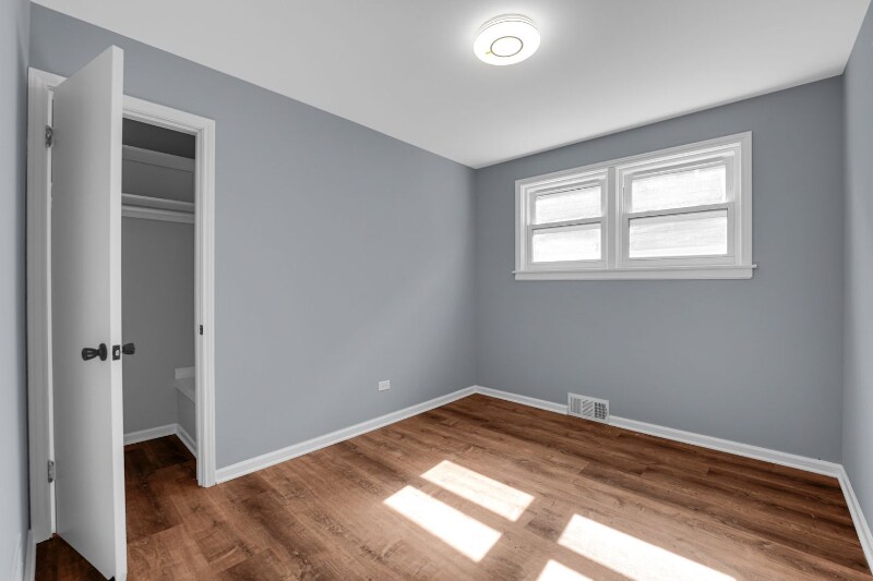 Building Photo - 3522 George St