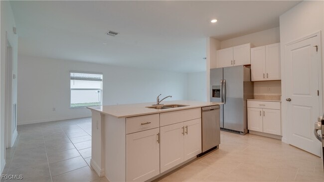 Building Photo - 4019 San Clemente Ct