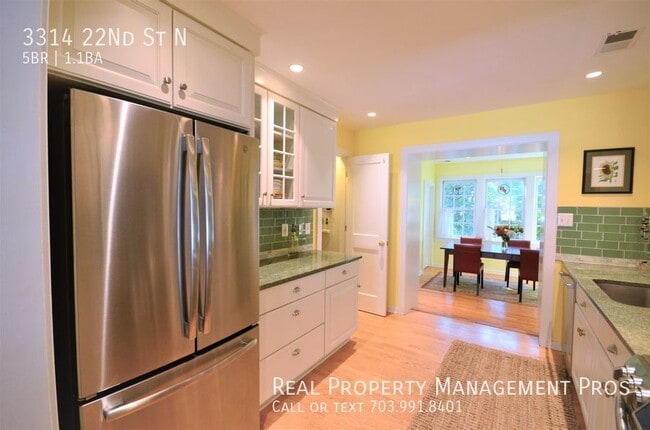 Building Photo - 3314 22nd St N