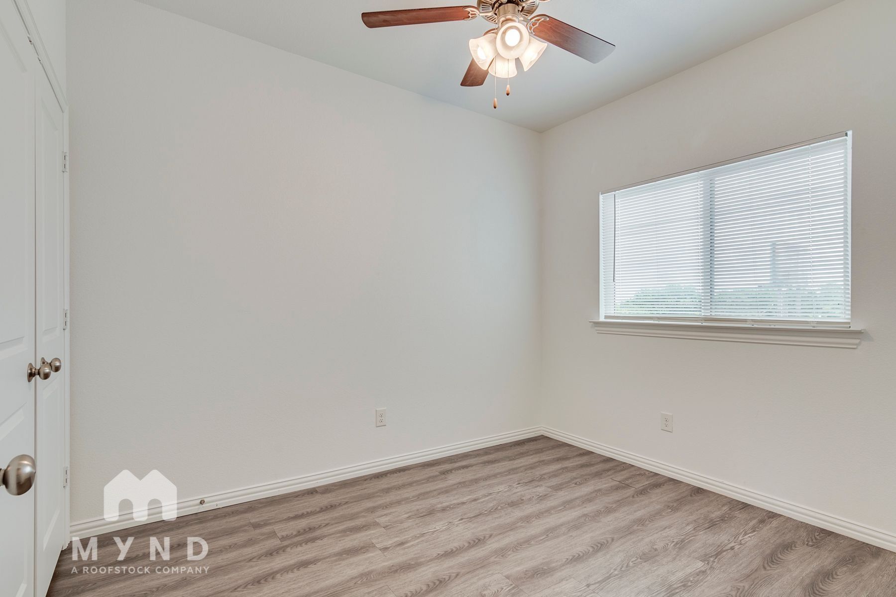 Building Photo - 3234 S Cherry Ln