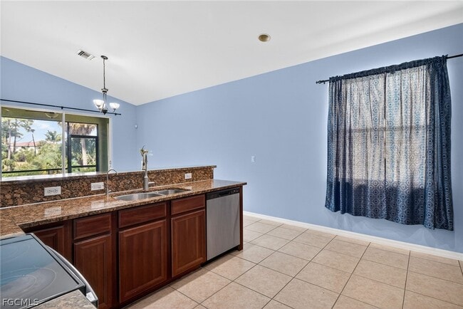 Building Photo - 8278 Sumner Ave