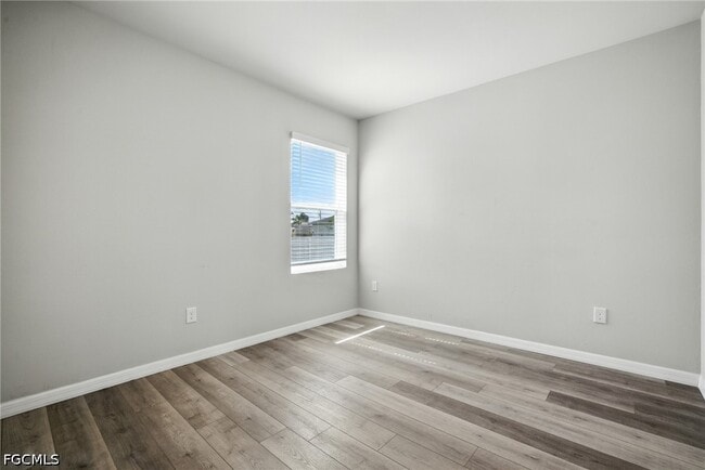 Building Photo - 2465 NW 9th St