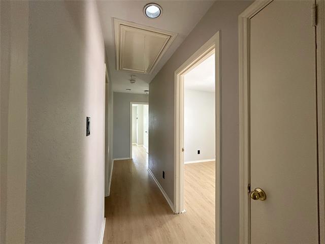 Building Photo - 2114 Montclair Ln