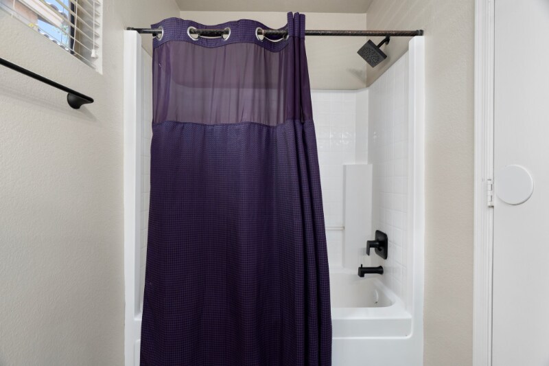 Building Photo - 1253 S Colonial Dr