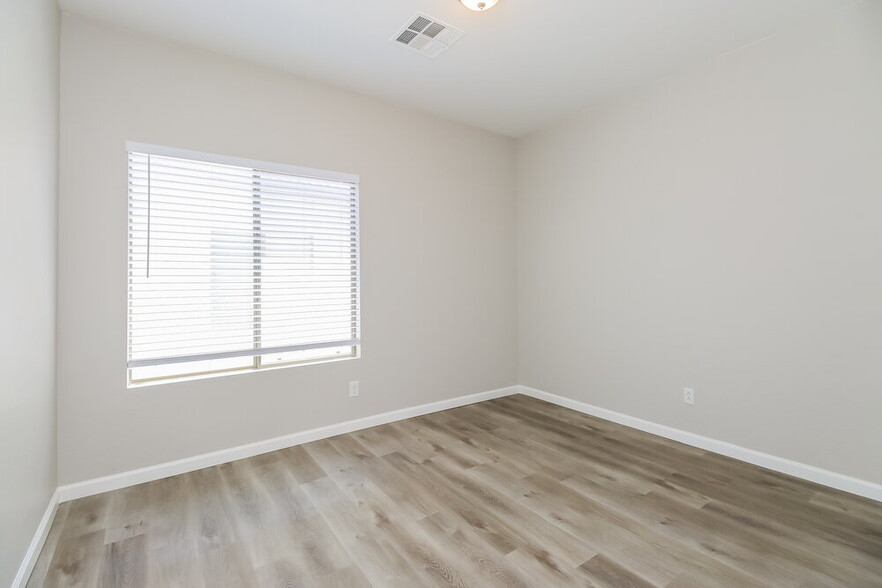 Building Photo - 29457 N Broken Shale Dr