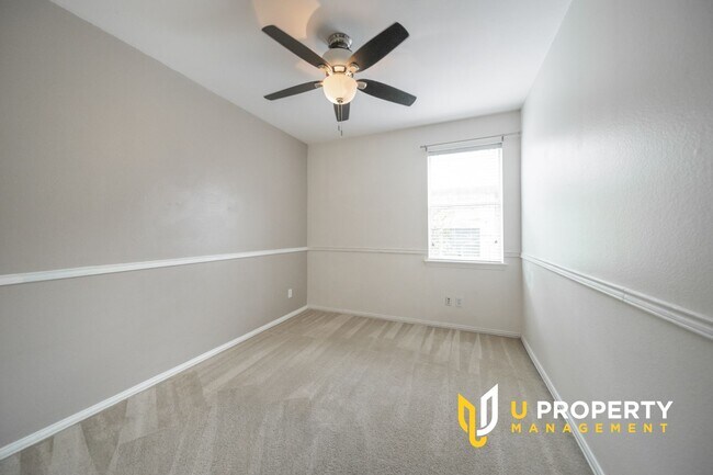 Building Photo - Location! Location! Two bedrooms downstair...