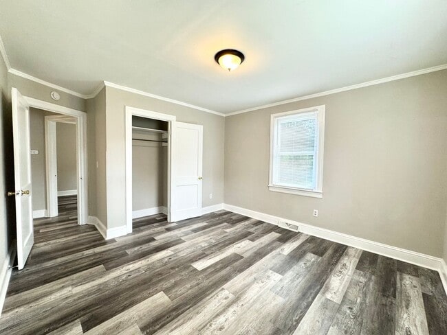 Building Photo - 3464 Plank Rd