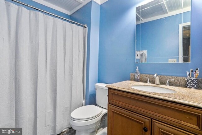 Building Photo - 302 Freeton Ct