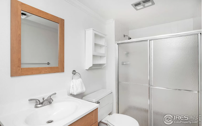 Building Photo - 2227 Canyon Blvd