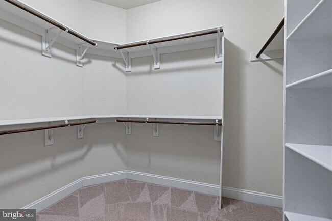 Building Photo - 1751 Tysons Crest Ln
