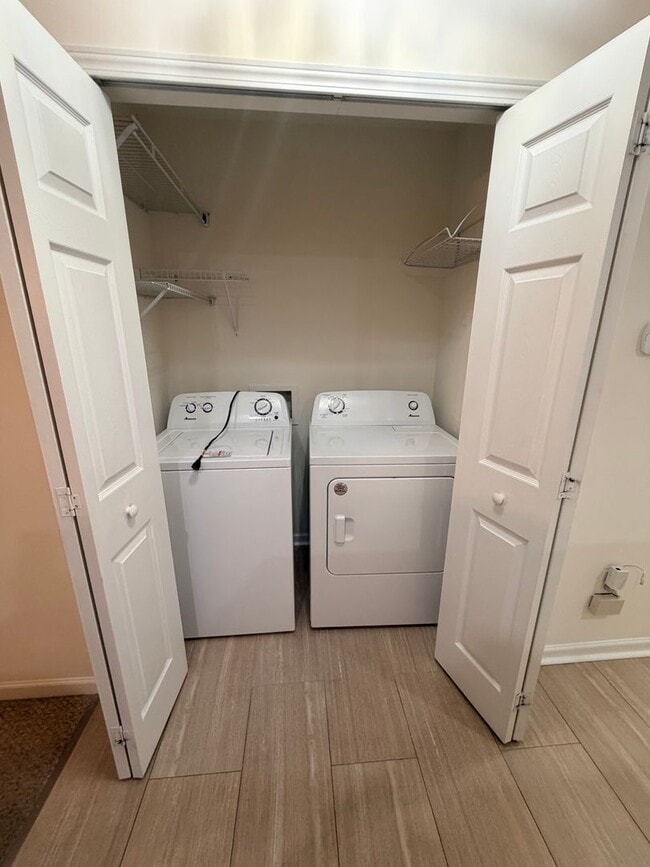 Building Photo - Welcome To the Townes Of Buckwalter