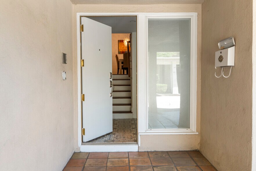 Building Photo - 3500 W Manchester Blvd