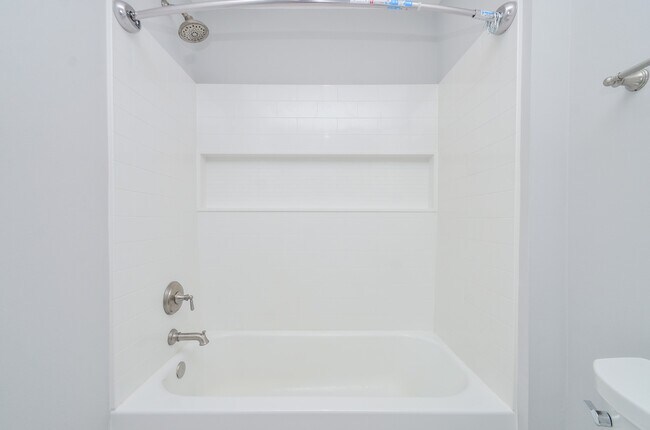 Building Photo - 2103 Winged Foot Dr