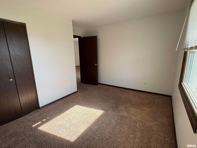 Building Photo - 3475 Winston Dr