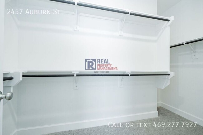 Building Photo - 2457 Auburn St
