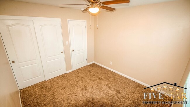 Building Photo - House for Rent in SouthWest Bakersfield