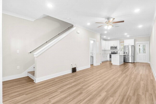 Building Photo - 118 N Sand Palm Rd