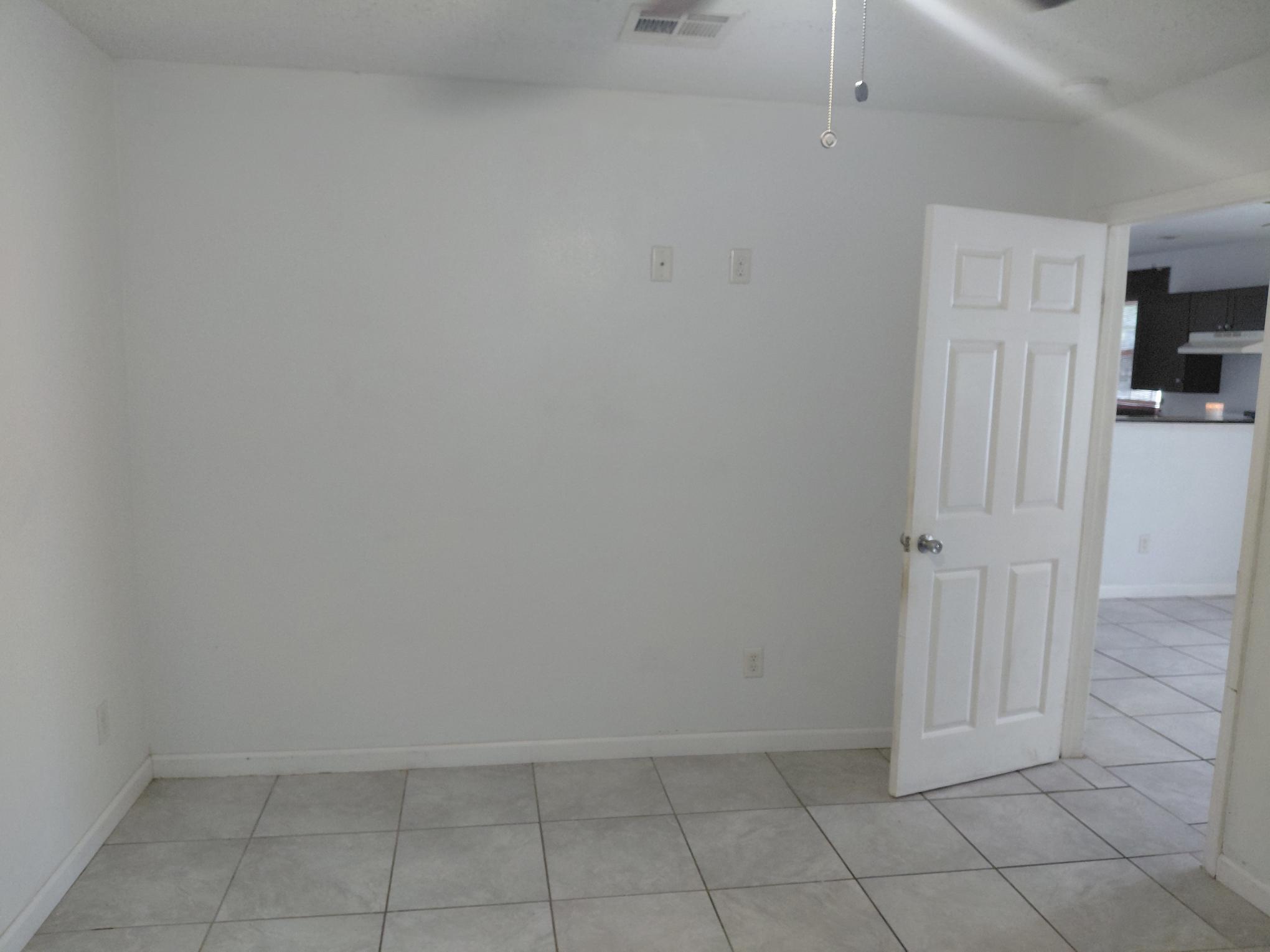 Building Photo - 3401 Belfort Ave