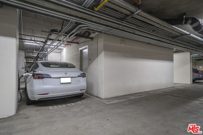 Building Photo - 1111 S Grand Ave