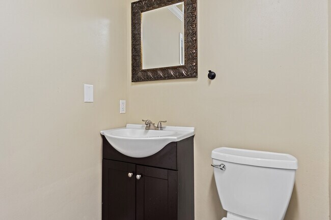 Building Photo - 6021 98th St NE