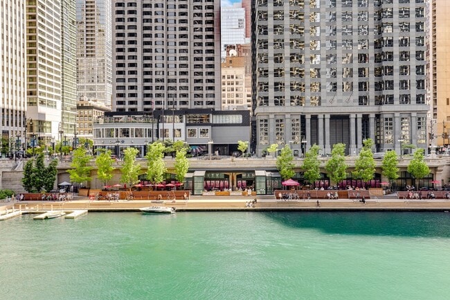 Building Photo - 300 N State St