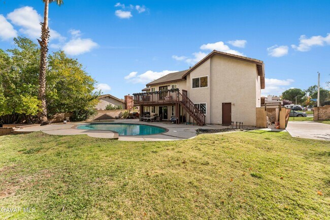 Building Photo - 5641 Hickory St