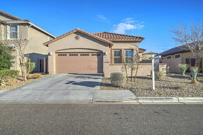 Primary Photo - 7636 W Quail Track Dr