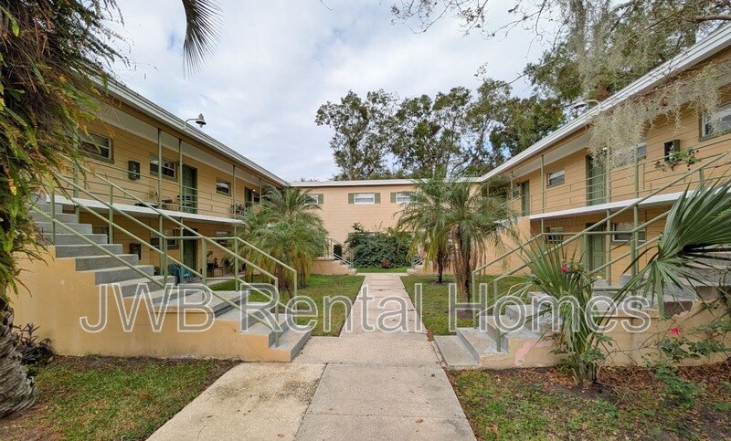 Primary Photo - 2775 Herschel St