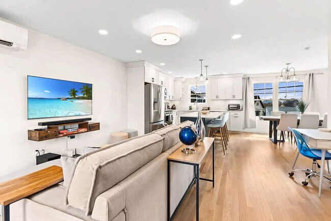 Building Photo - 74 Island Path