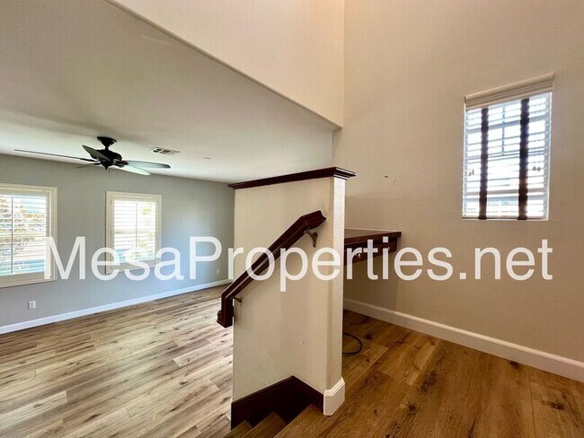 Building Photo - 12346 Claredon Dr