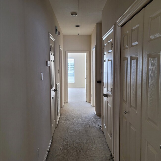 Building Photo - 7111 Harmony Cove Cv