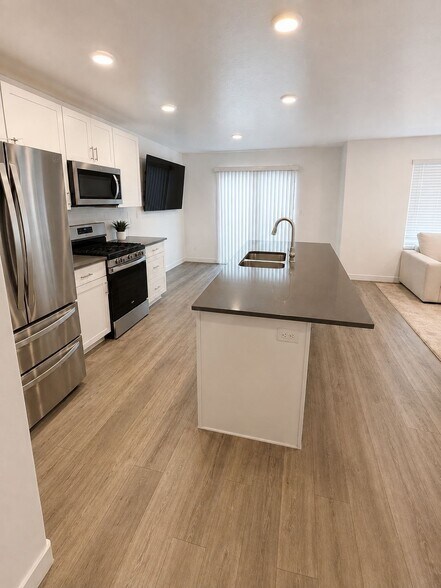 Building Photo - 1073 Jack Dr