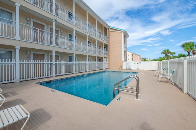 Building Photo - 3290 Scenic Hwy 98