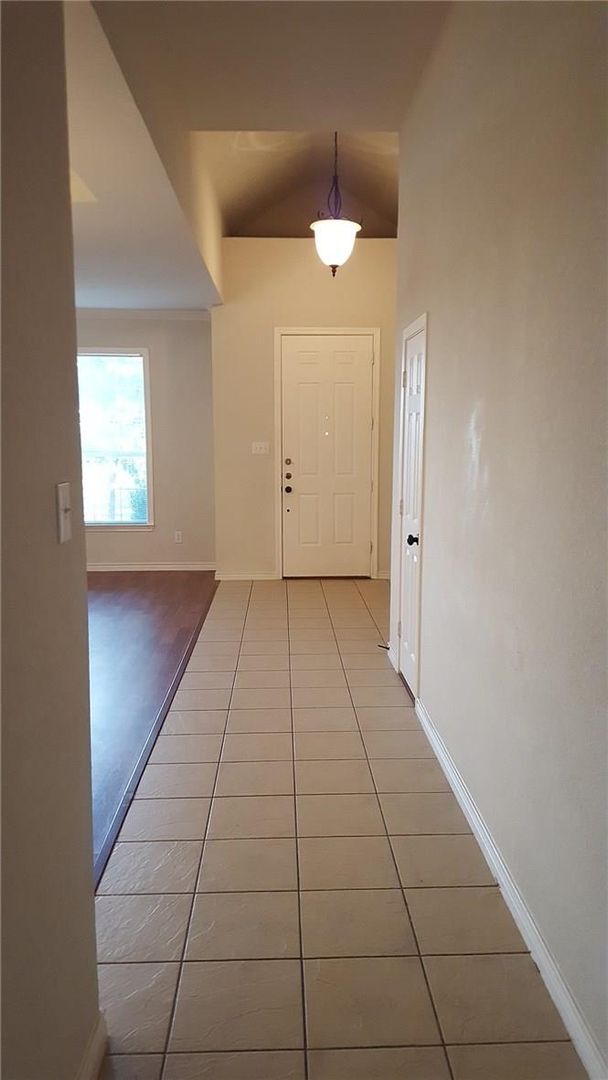 Building Photo - Charming two-story brick home in the desir...